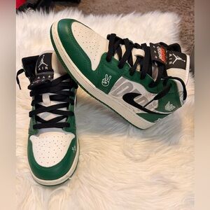 Nike Air Jordan 1 Mid SE TD "Pine Green" Overbranded HF3201-300